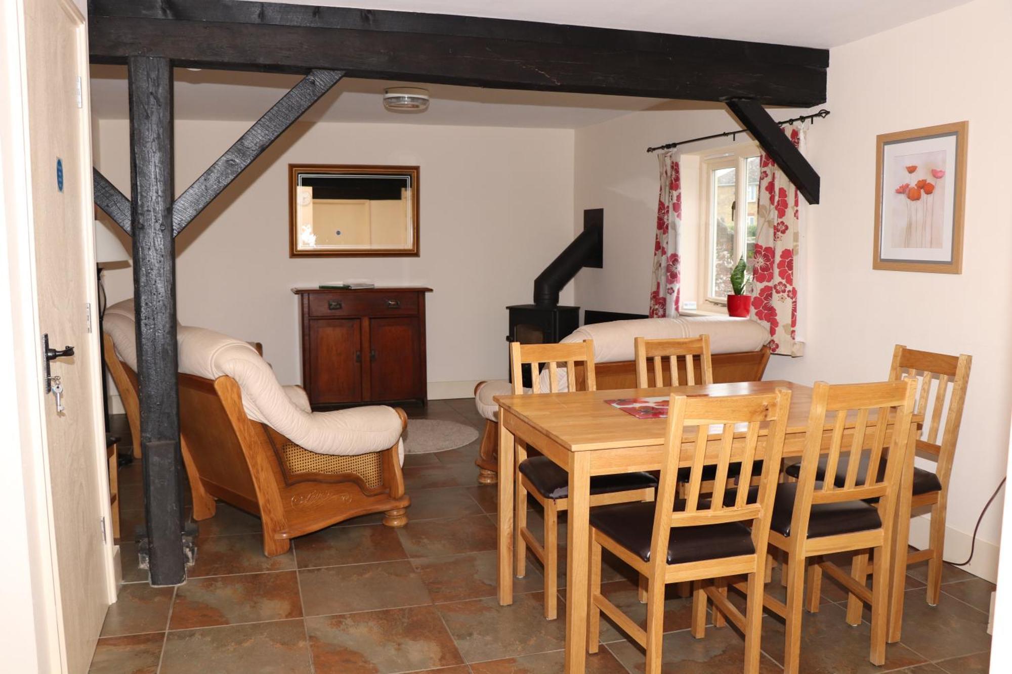 Palace Farm Courtyard And Granary Rooms Doddington  Exterior photo